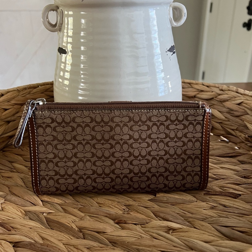 Coach wallet - Picture 2 of 3